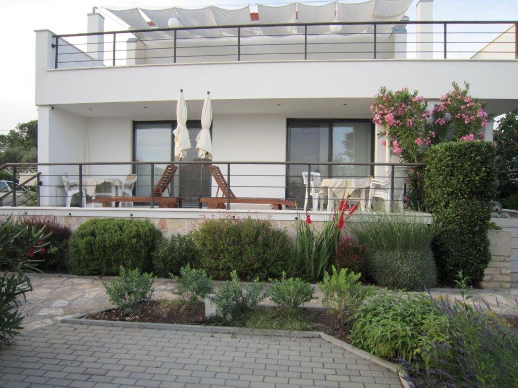 Midavkl Apartment Pirovac Ngoại thất bức ảnh